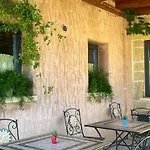 فندق مبيت وإفطار Terra Cesarea 3*