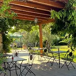 Terra Cesarea فندق مبيت وإفطار 3*