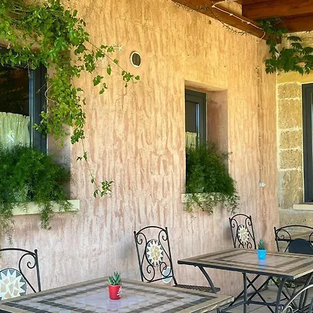 Oda ve Kahvaltı Terra Cesarea 4*